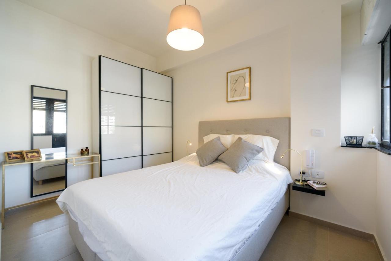 16 Harakevet Street - By Beach Apartments Tlv Тель-Авив Экстерьер фото